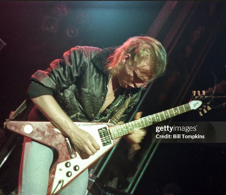 Rococo🌹Ghost of a Rose tweet media