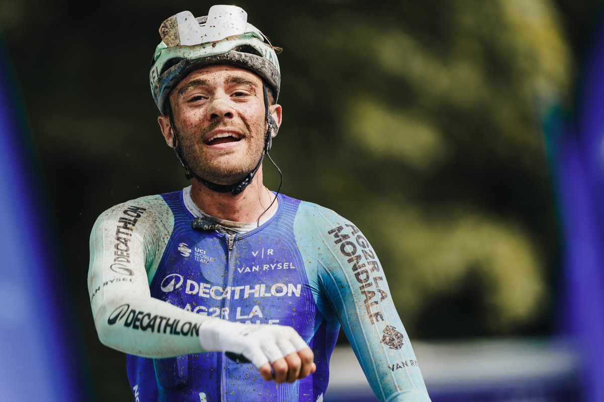 TRO BRO LEON tweet media