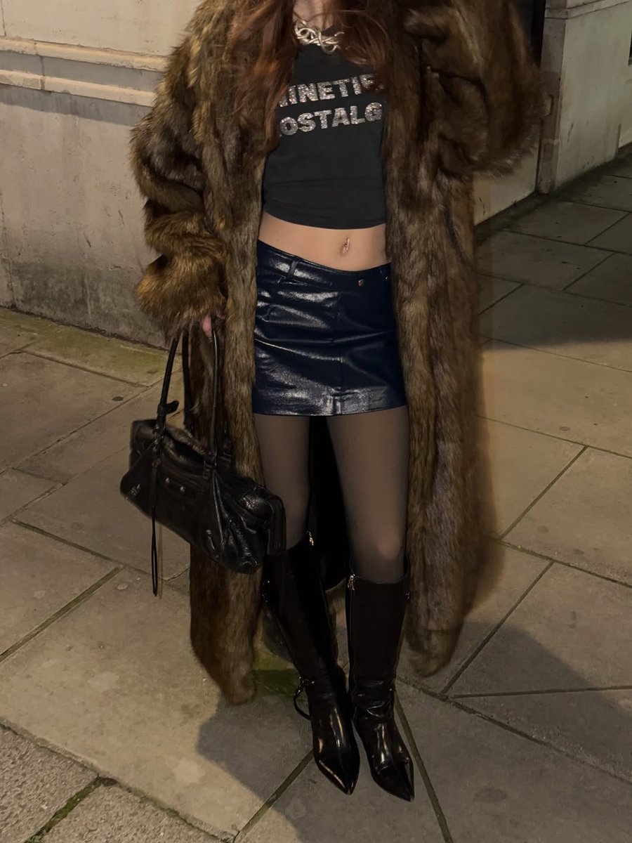 peter ✶ tweet media