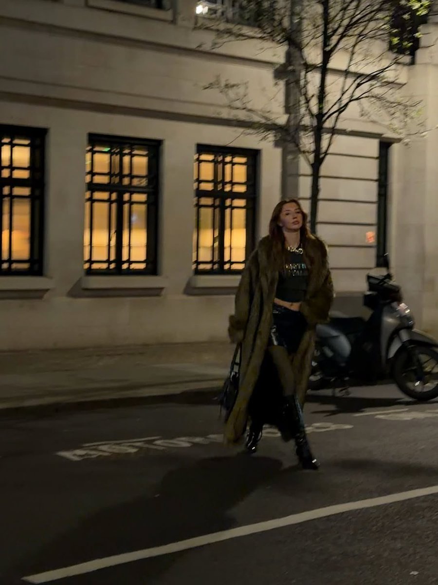 peter ✶ tweet media