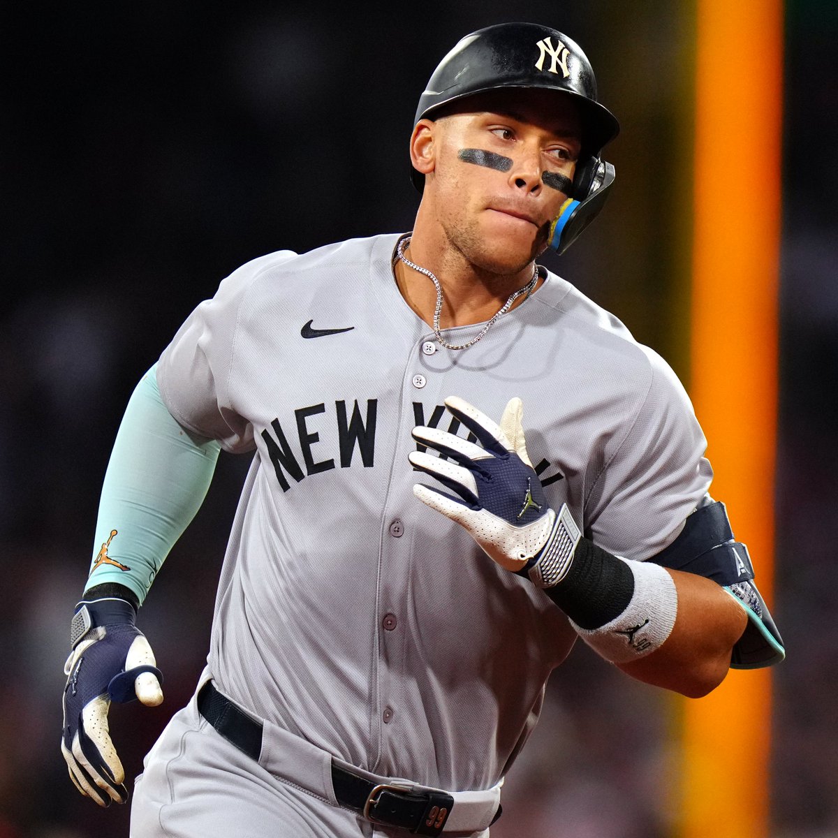 MLB Stats tweet media