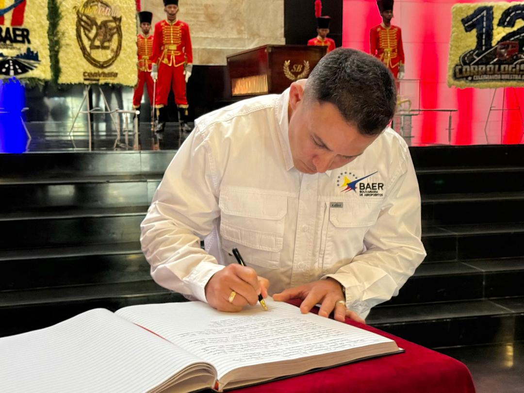 BOLIVARIANA DE AEROPUERTOS tweet media