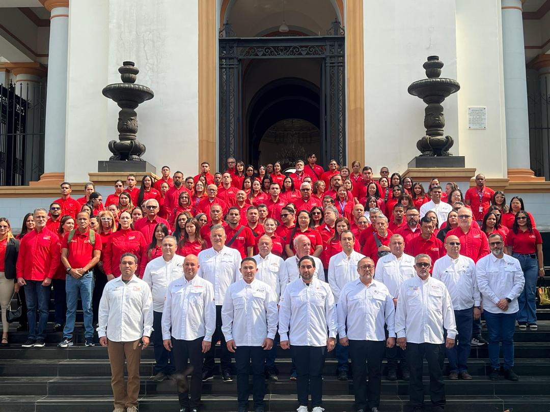 BOLIVARIANA DE AEROPUERTOS tweet media