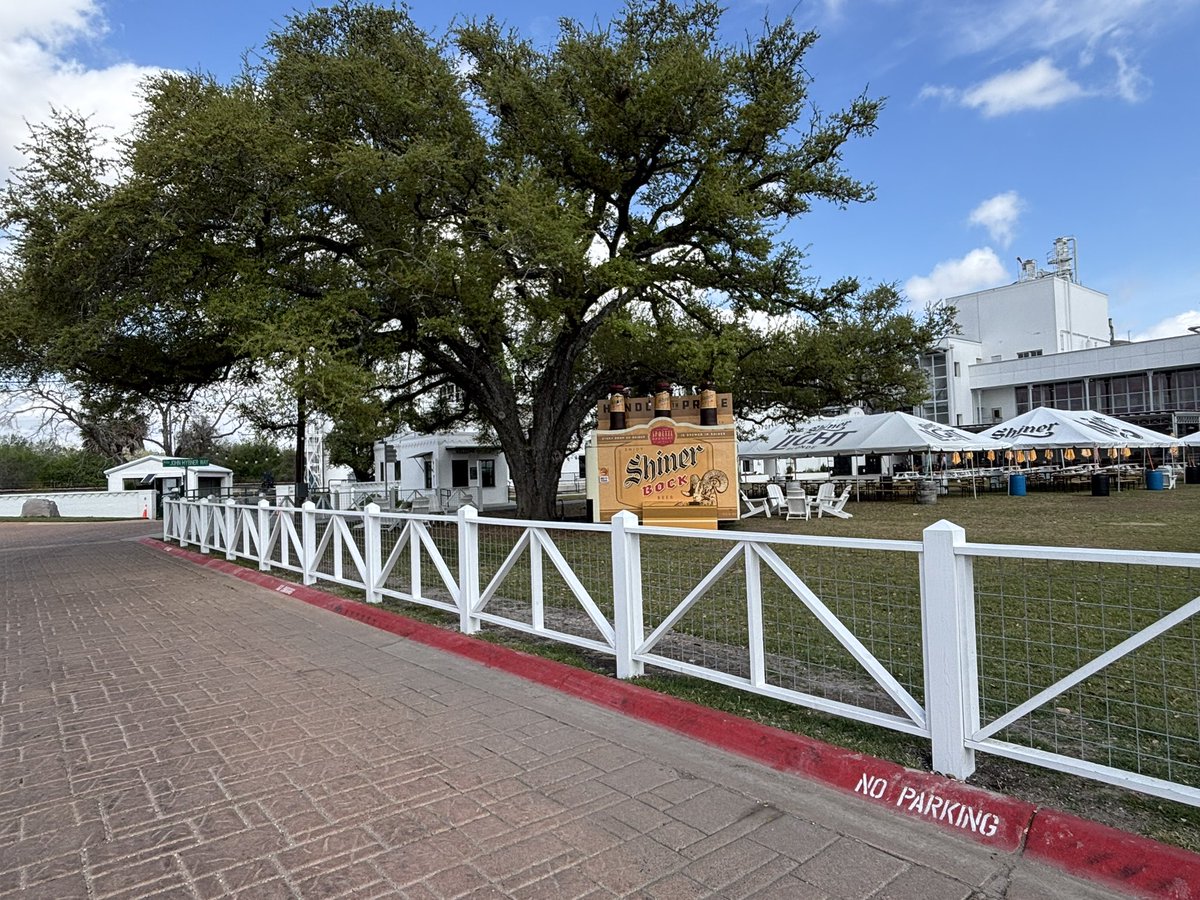 Summerlin Monroe tweet media