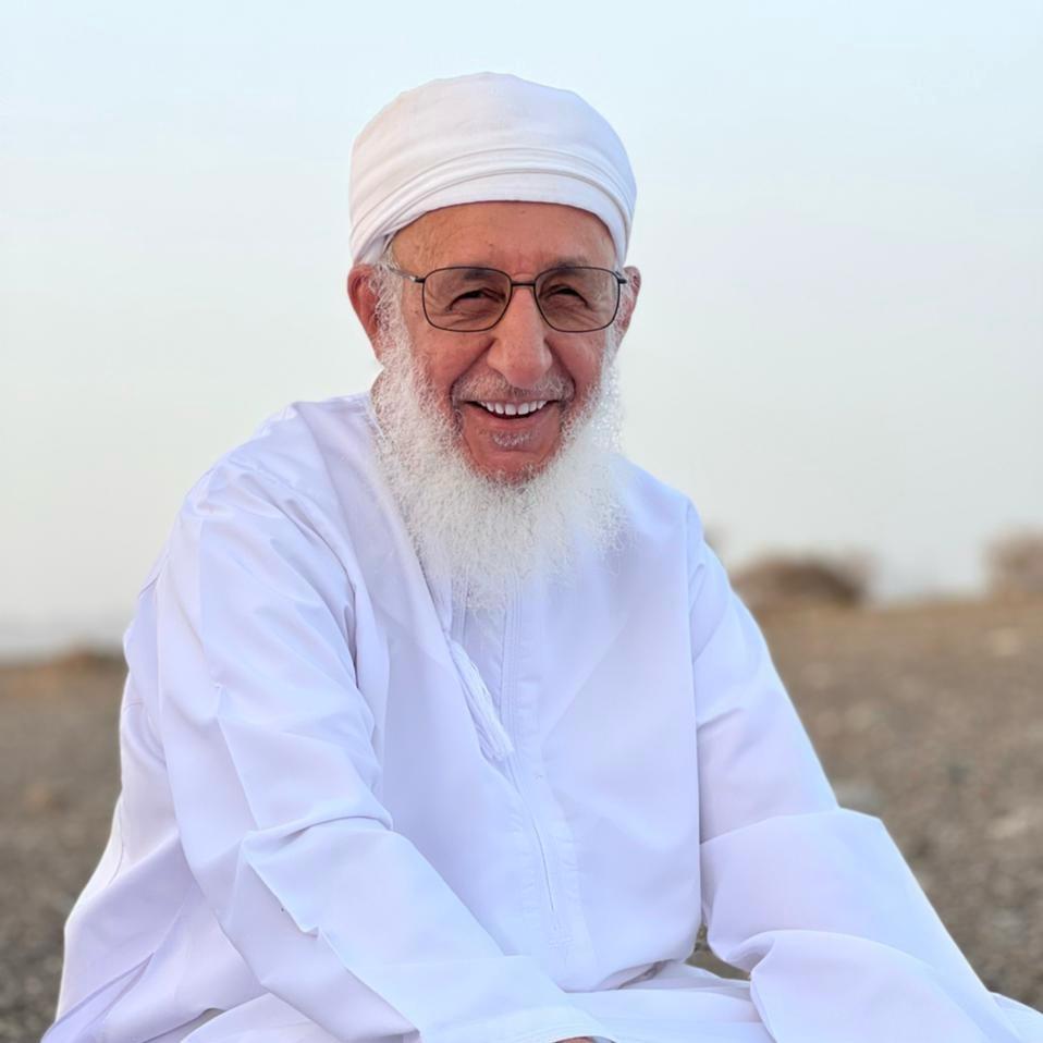 AhmedAlfarei1's tweet photo. #والدي 
في مثل هذا اليوم
ليلة ٧ شوال ١٤٤٦ هـ  
أصبنا بفاجعة  
عام من الفقد عام من الشوق
كان رجلا يعبد ربه بإخلاص يذكره في كل حين شاكرا لكل نعمة طيب المعشر دائما بشوش الوجه يبتسم في كل لقاء يفتح قلبه وبيته لكل قادم ويمد يد العون للناس بما أوتي
رحمه الله رحمة واسعة https://t.co/NQUBshLrar