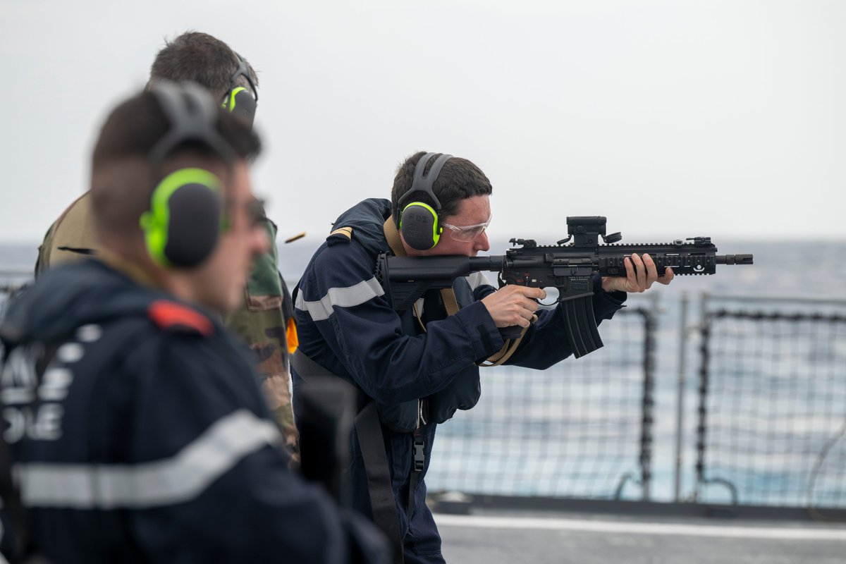 Marine nationale tweet media