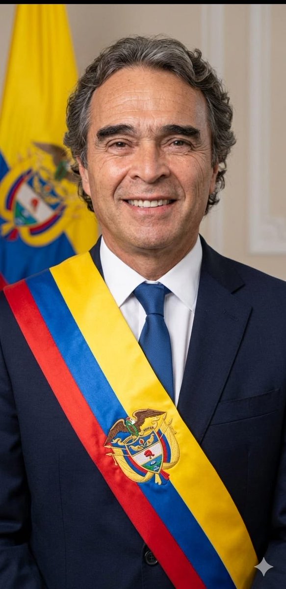 Claudialopezlu4's tweet photo. Un Presidente de CONFIANZA para todos 🙌🏼
#FajardoPresidente https://t.co/59YrSUBjUa