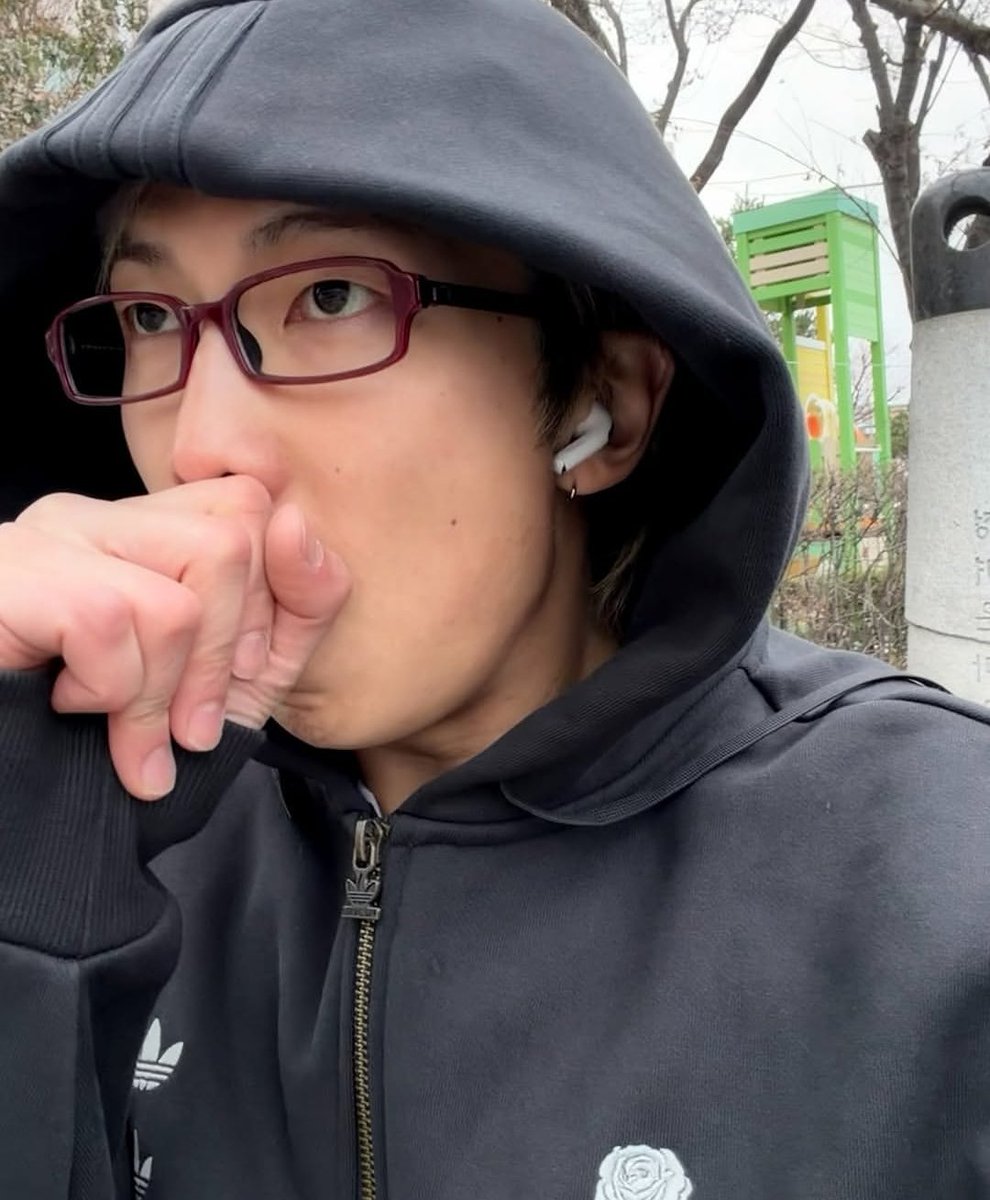 vick 🪭⭒ vai ver o bts tweet media