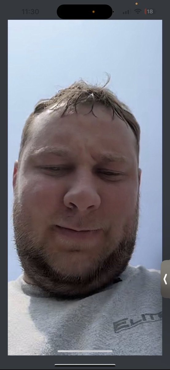 Leeski tweet media