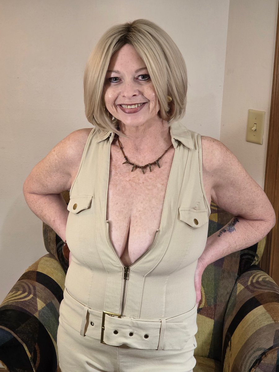 Just Flashing tweet media