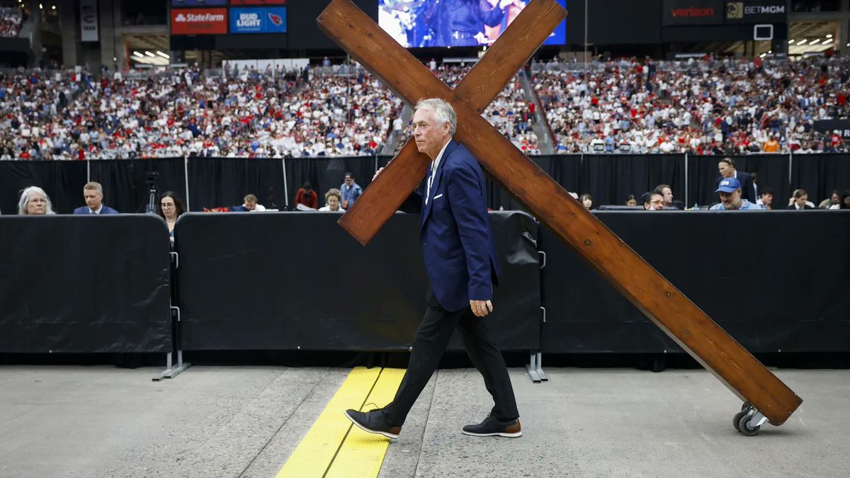 Jakim Boor tweet media