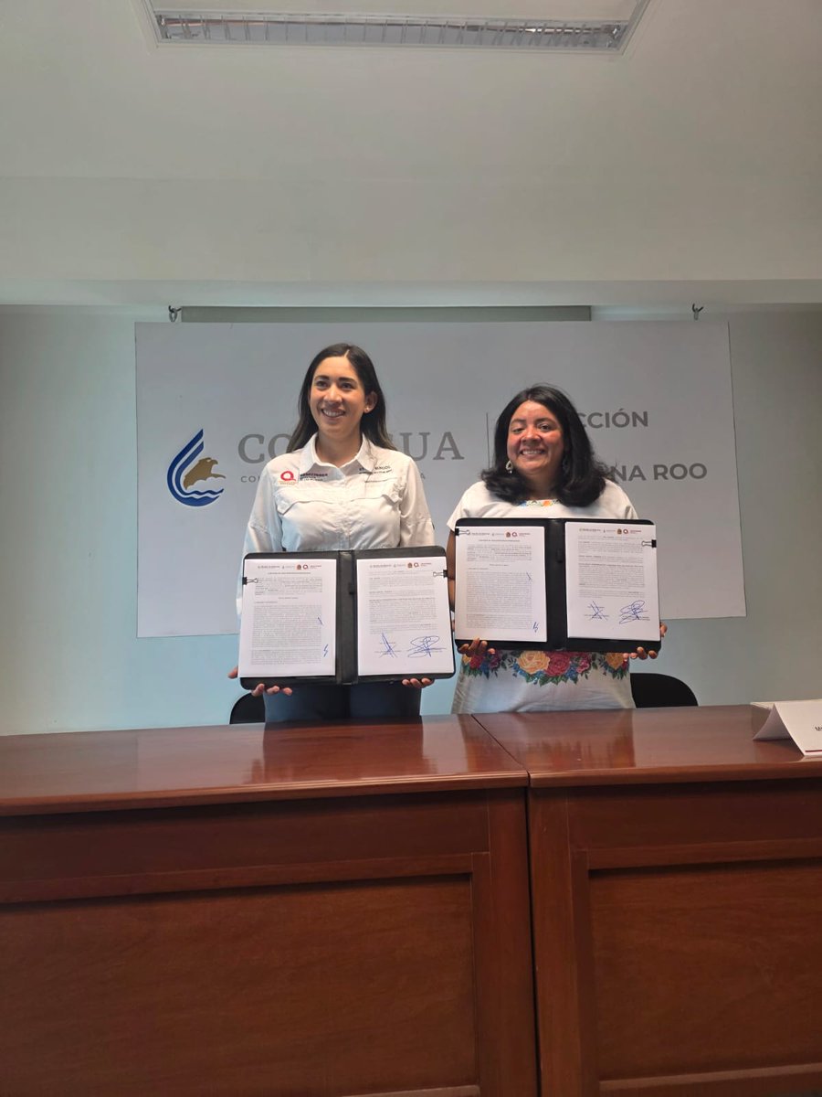 ConaguaDLQRoo's tweet photo. Día histórico para Quintana Roo! 📝💧

La #Conagua y la @semujeresqroo firman un convenio estratégico para unir el compromiso por el derecho humano al agua con una perspectiva de género. 

"Donde fluye el agua, crece la igualdad" 💜🙌 https://t.co/PCcwFEPHXs