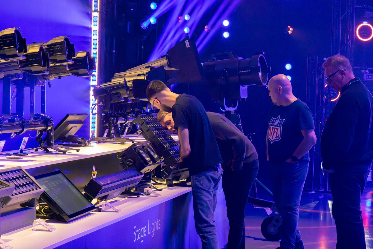 PROLIGHTS tweet media