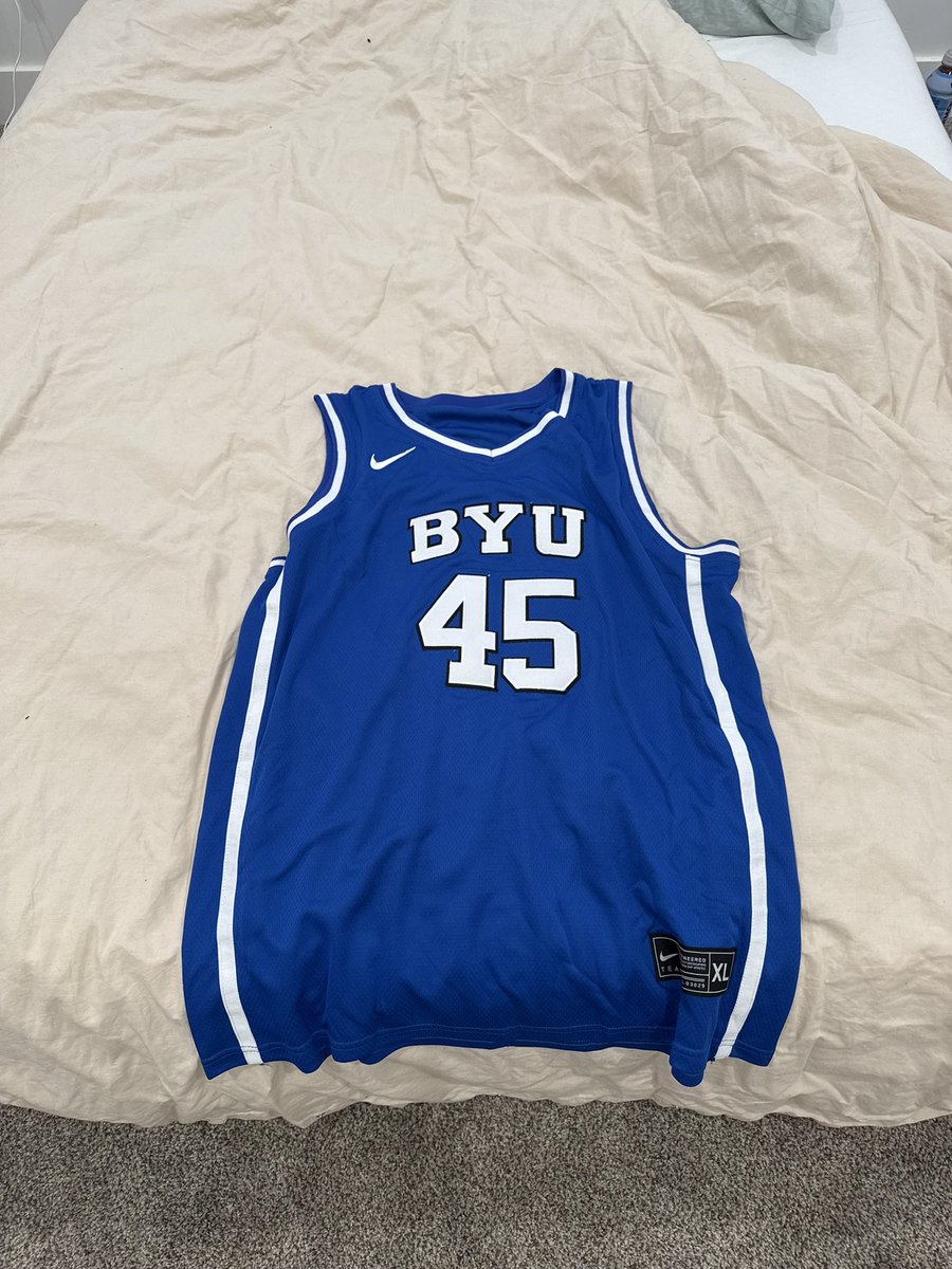 CougMoney's tweet photo. Fousseyni Traore jersey ball knowledge @BYUMBB @BYUCougars https://t.co/Lgfx6nCjCA