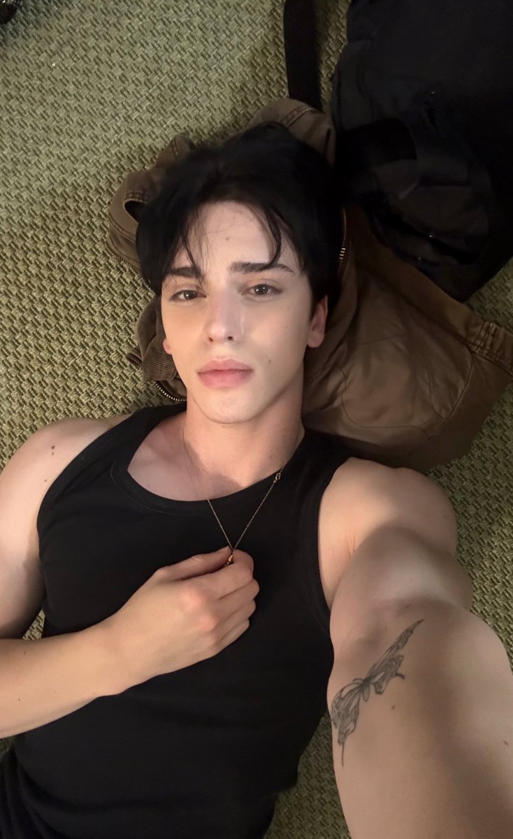 Tom ✧˖° is not seeing Ariana… tweet media