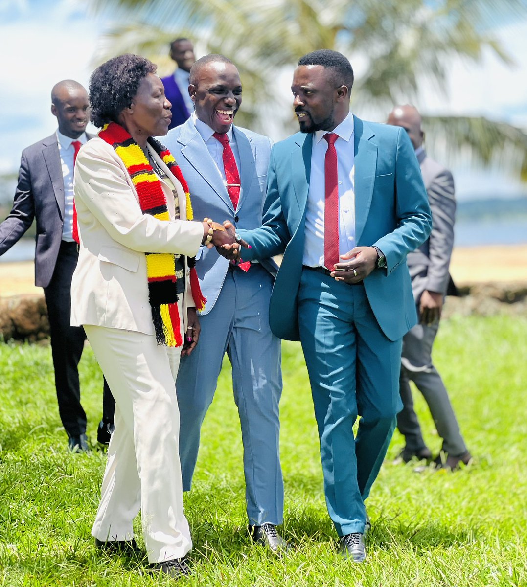 Swengere Everywhere tweet media