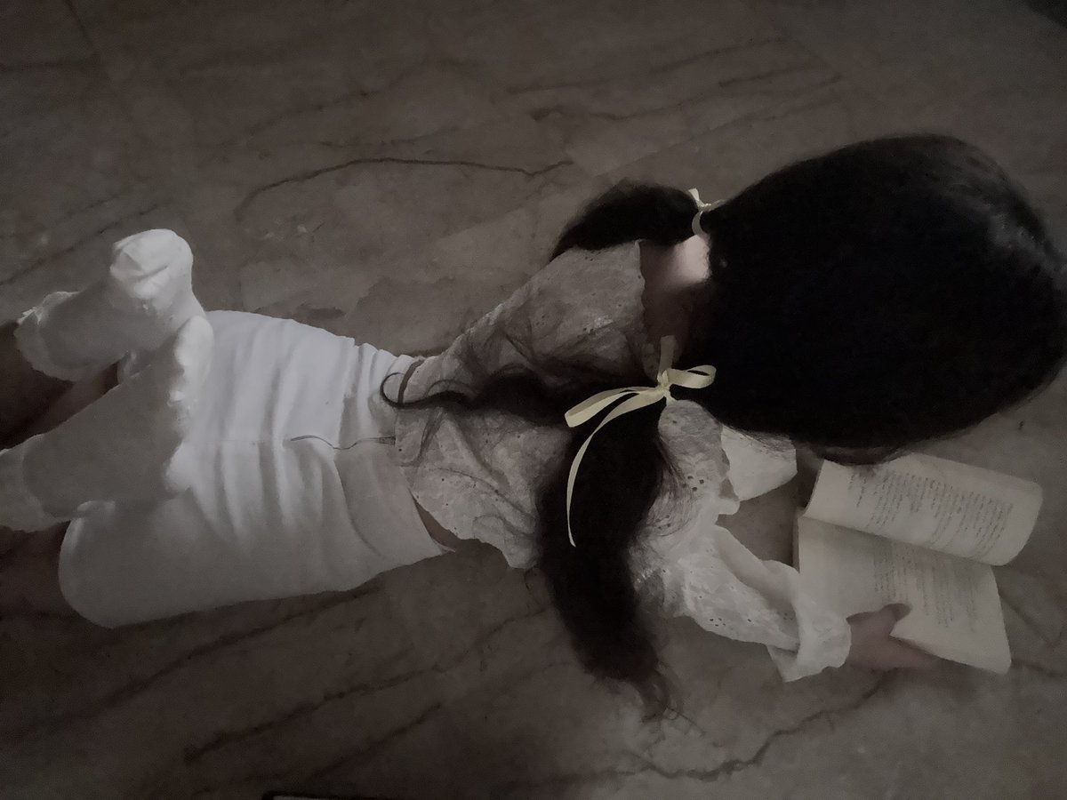 𝒟𝑜𝓁𝓁 tweet media