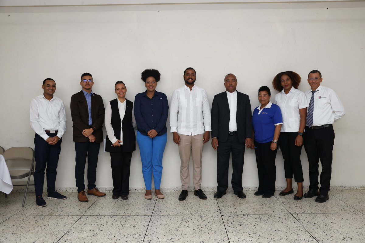 ProCompetencia tweet media