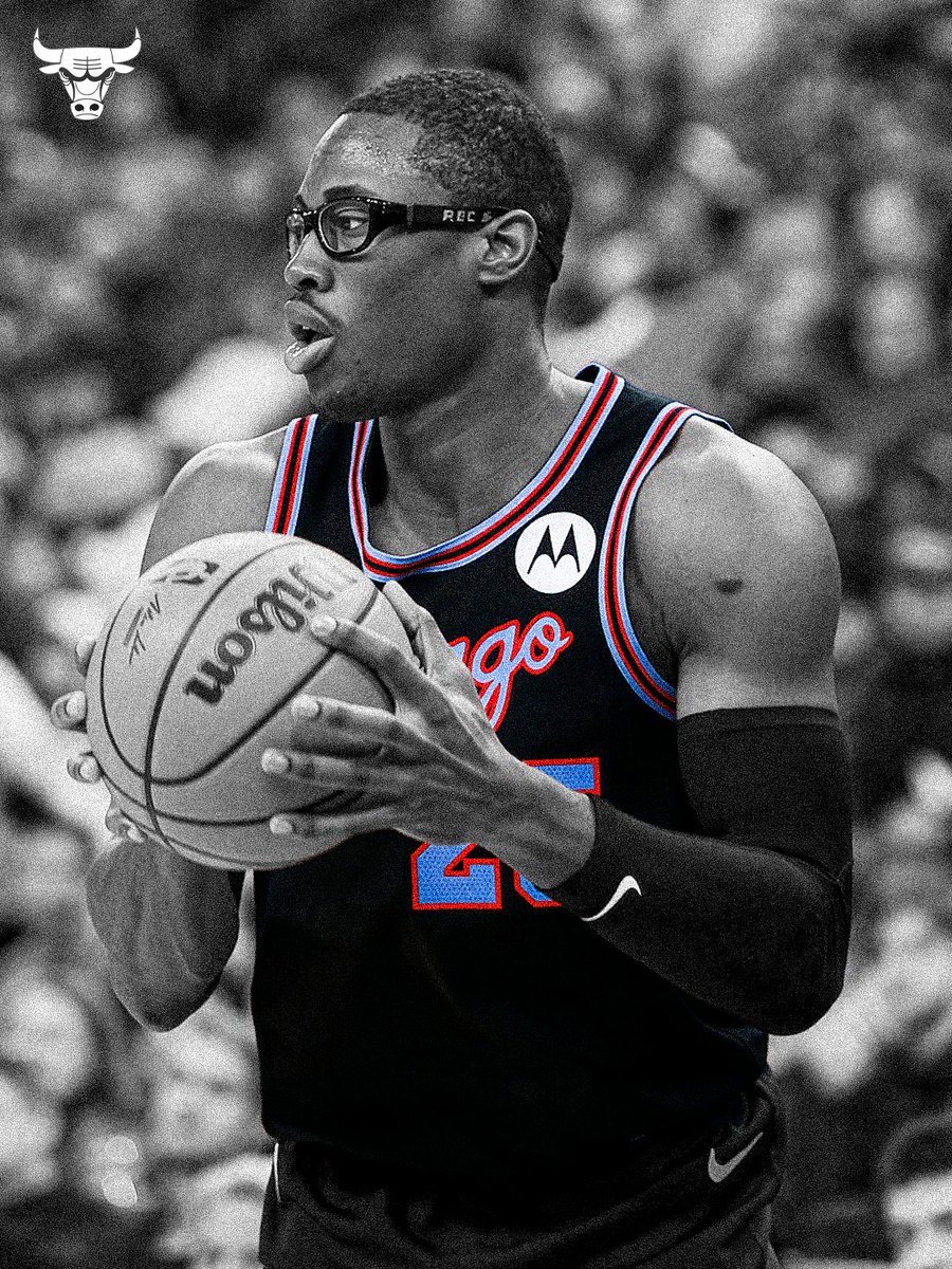 MatchWornShirt tweet media