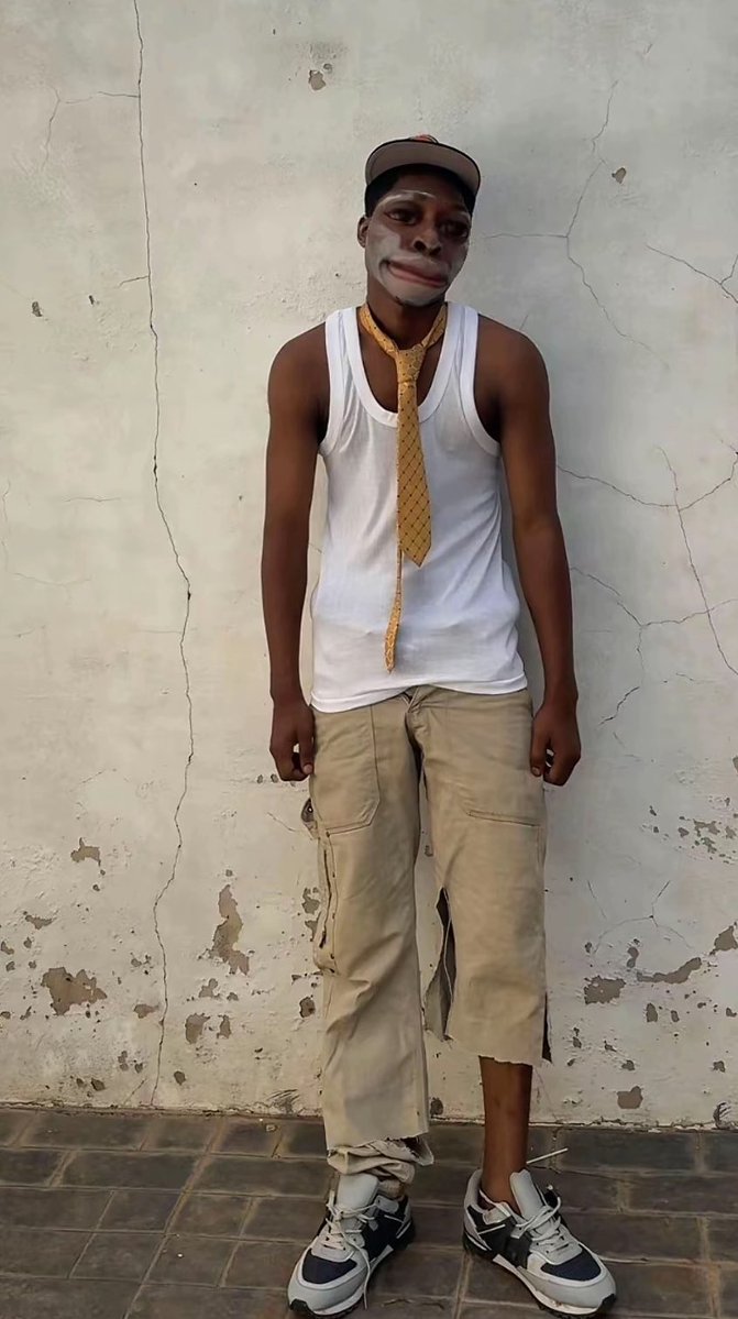 Humour_king tweet media