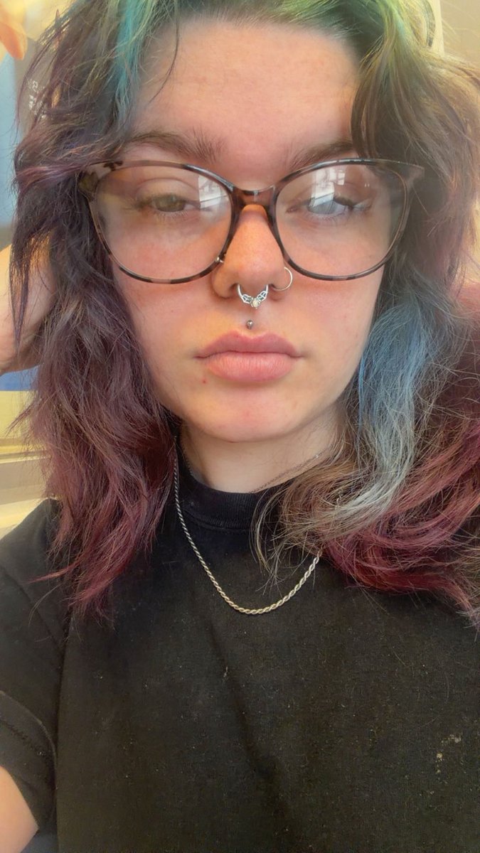 ﾟ･✩𝔪𝔬𝔱𝔥 ✩･ﾟ || 04/28 🎂 tweet media