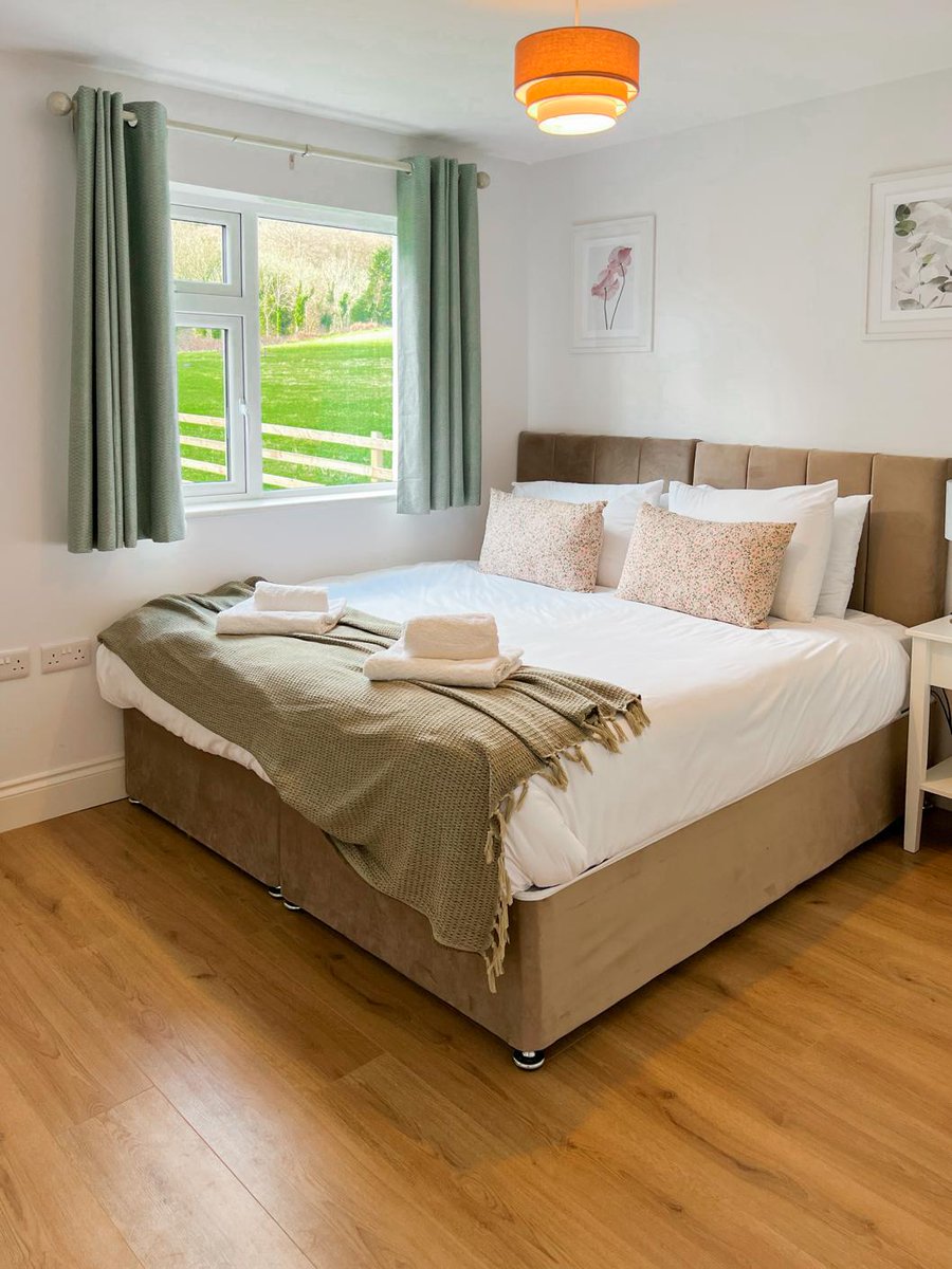 BallyknockenHCS's tweet image. Escape to the Wicklow countryside 🌿

Stay at Ballyknocken Cottage — our self-catering retreat right beside our cookery school. Sleeping up to 8 guests, it’s perfect for relaxed countryside escapes 👉 ballyknocken.ie/ballyknocken-c…

#CookerySchool