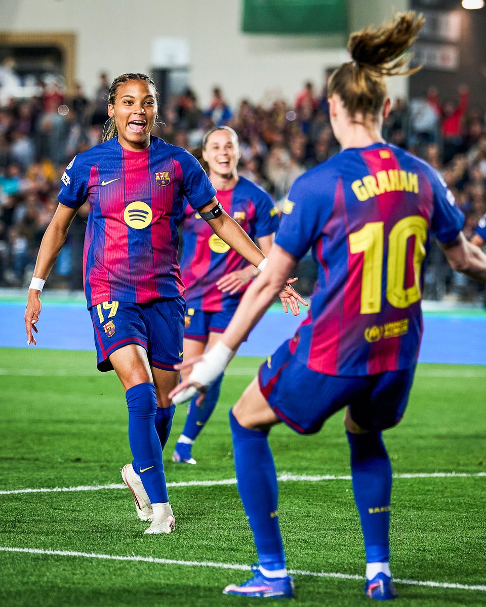 Barcelona routs Real Madrid 6-2 in UWCL quarterfinal first leg
