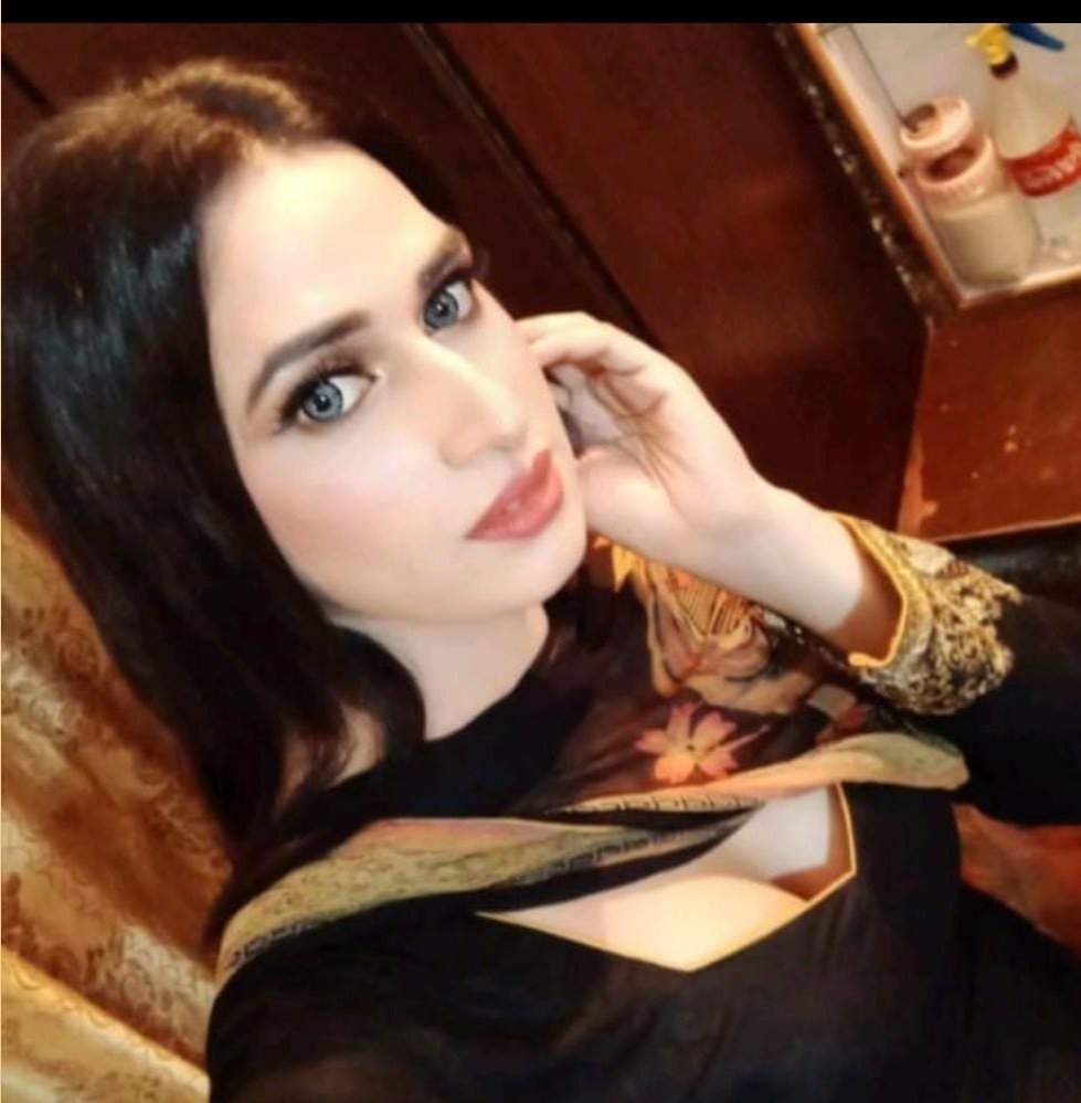 03000112916 tweet media