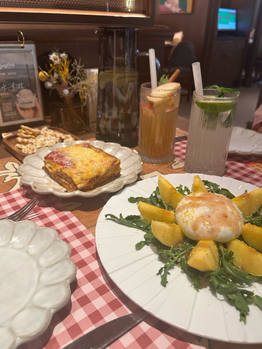 Leah DeMarco tweet media