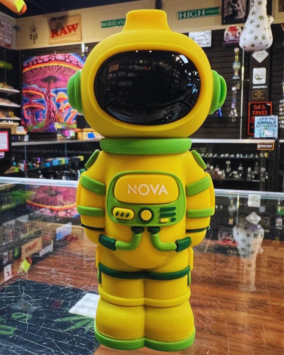 Gord's Smoke Shop tweet media