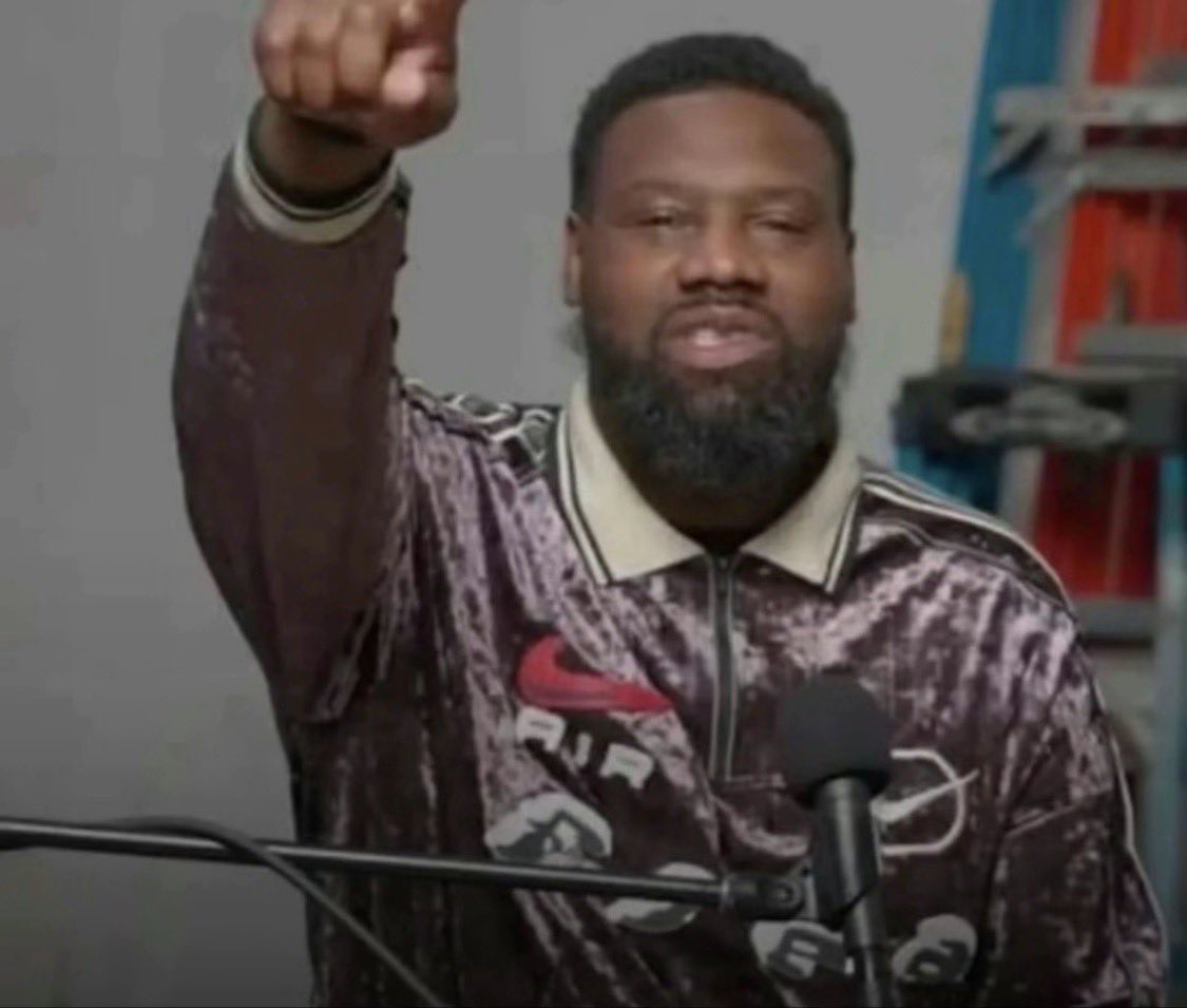 DNYK 🧡💙 tweet media