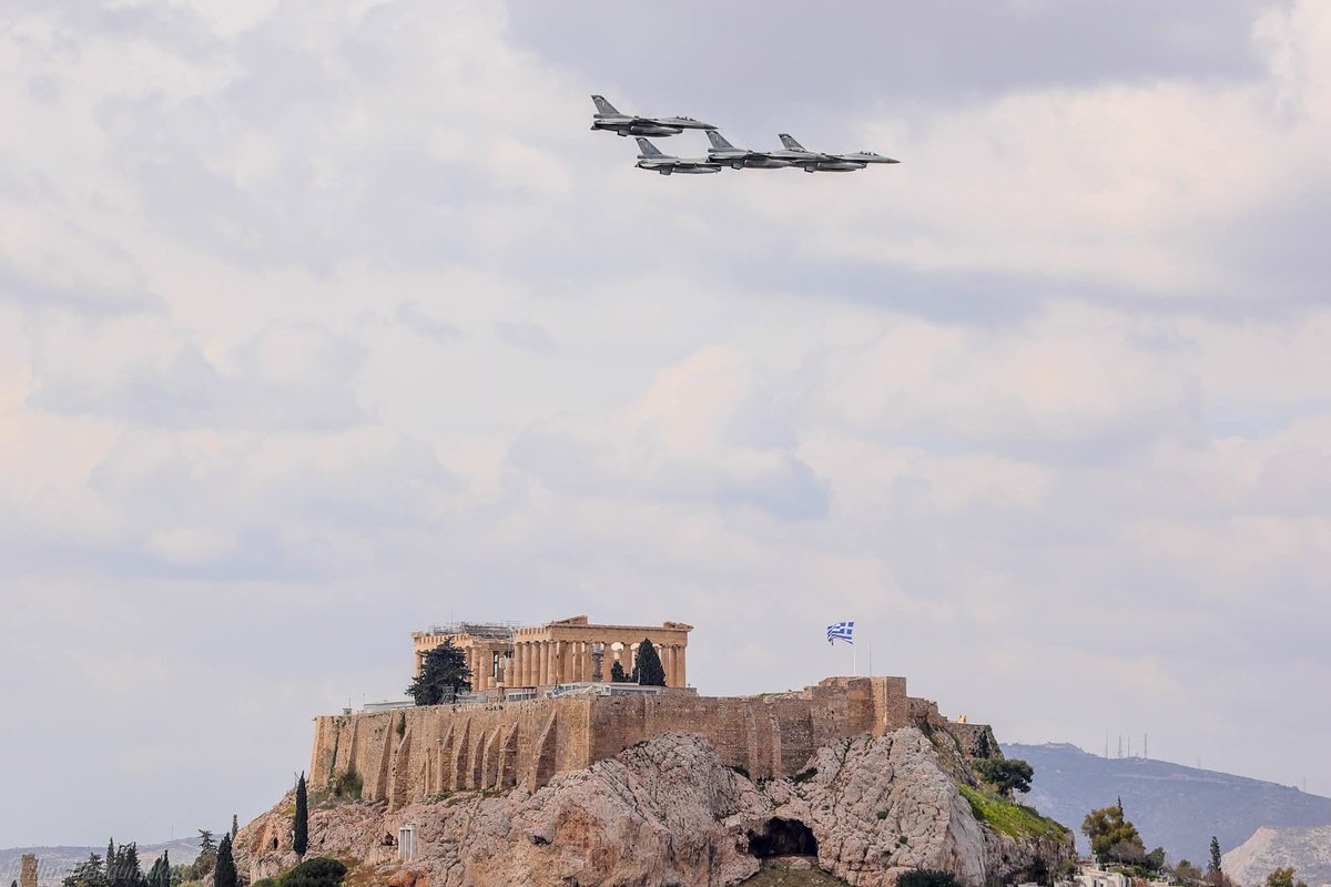 nik_red's tweet photo. Τα υπέροχα καρέ του Ηλία Διακουμάκου! https://t.co/8UREOPhCgy⬇️ https://t.co/nIPslpx48L