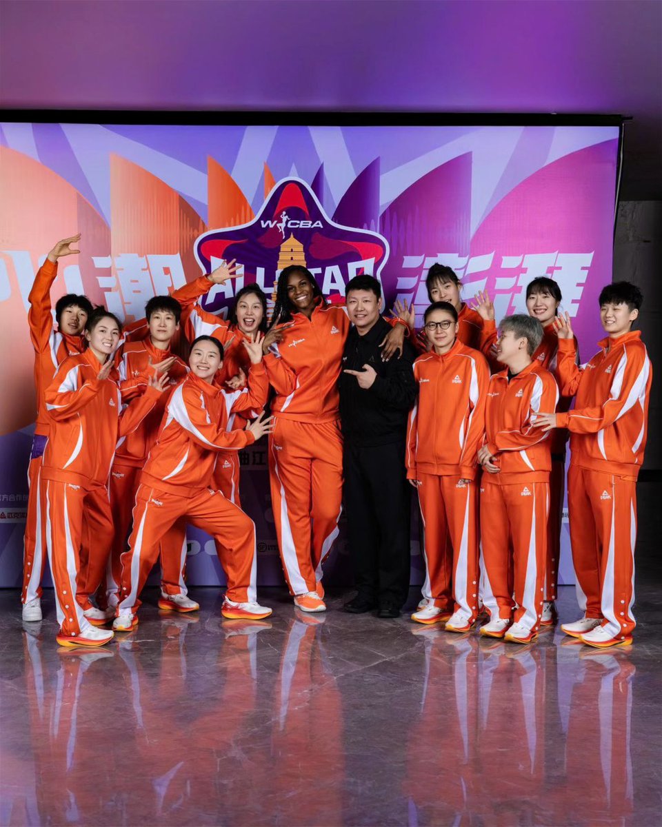 𝐋𝐀𝐍𝐈. tweet media