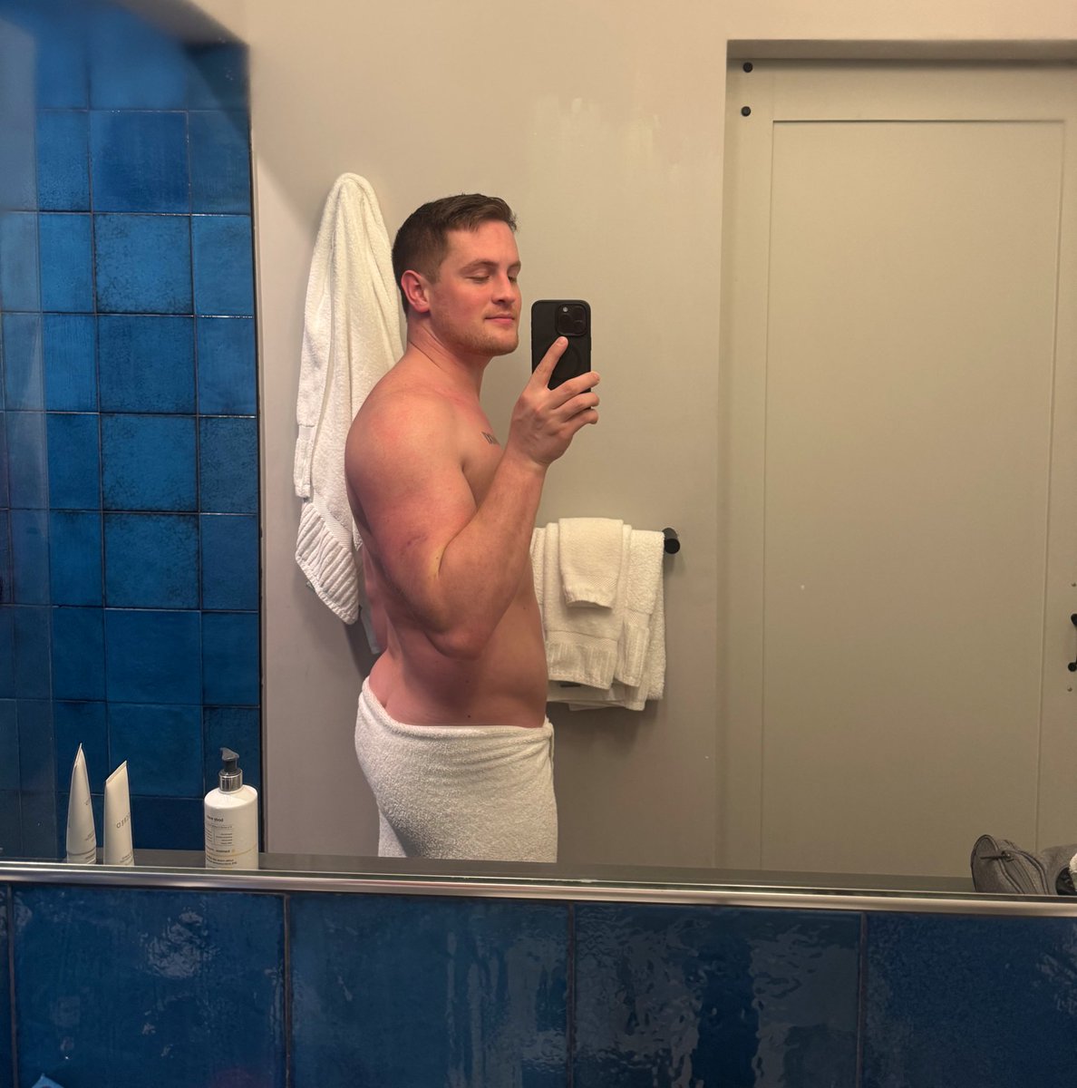esahc tweet media