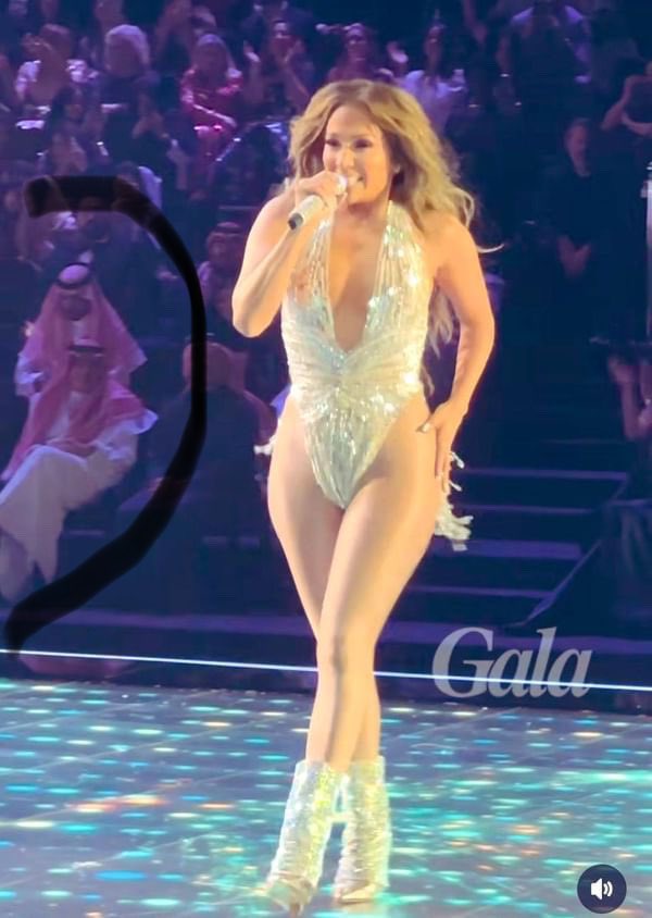 الحاقد المنتقم tweet media