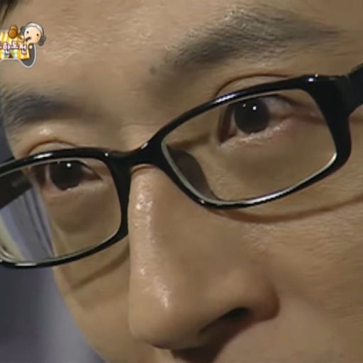 /•᷅•᷄\Ⳋ tweet media