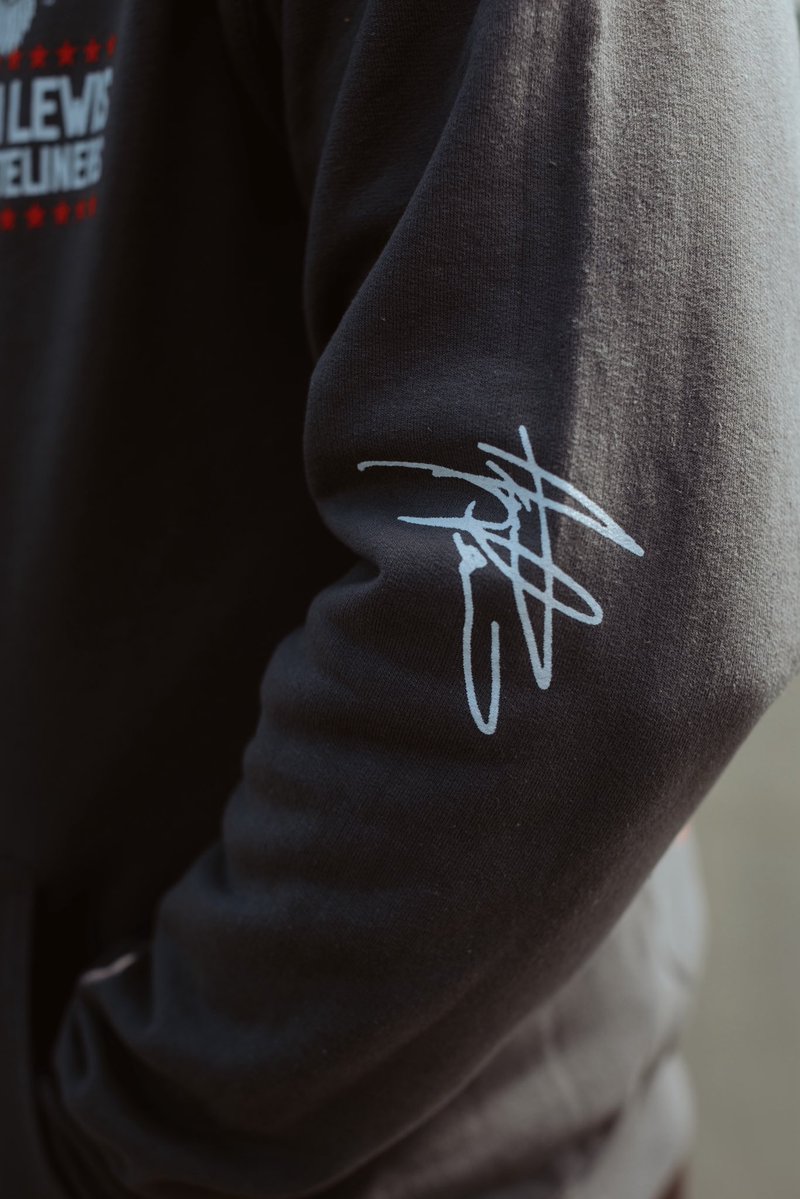 Aaron Lewis tweet media