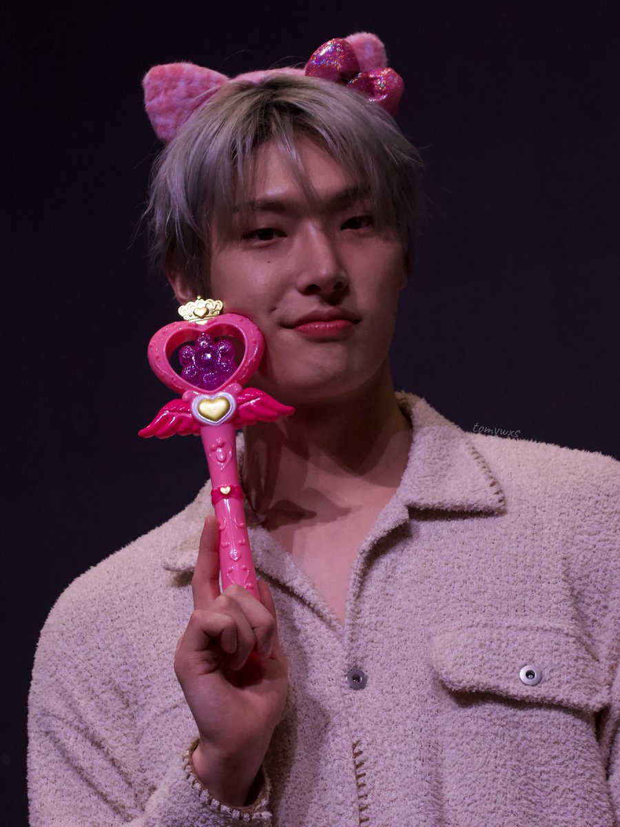 🖤🍋 tweet media