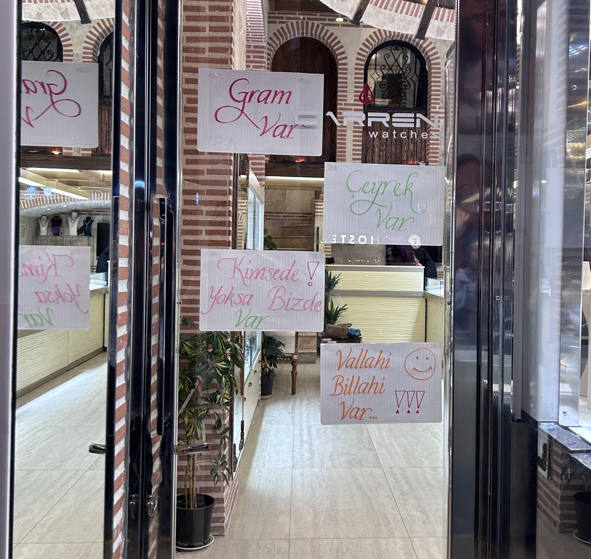 gececil kuşların ürkmediği aydınlık tweet media