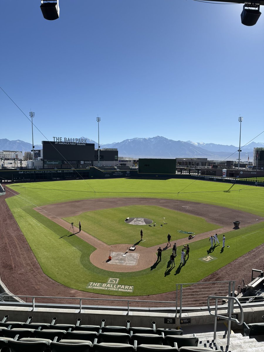 Travis Green tweet media