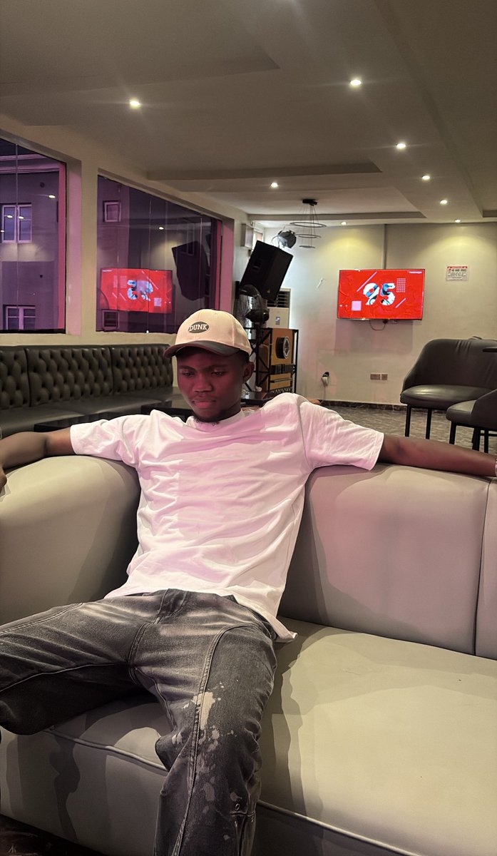 Khalid 💸 tweet media