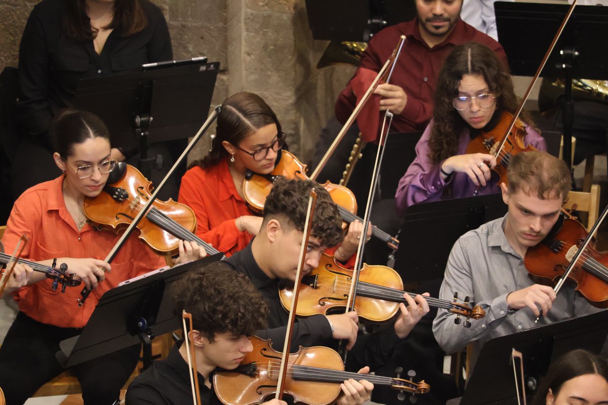 Orquesta Universitaria Maestro Valle tweet media