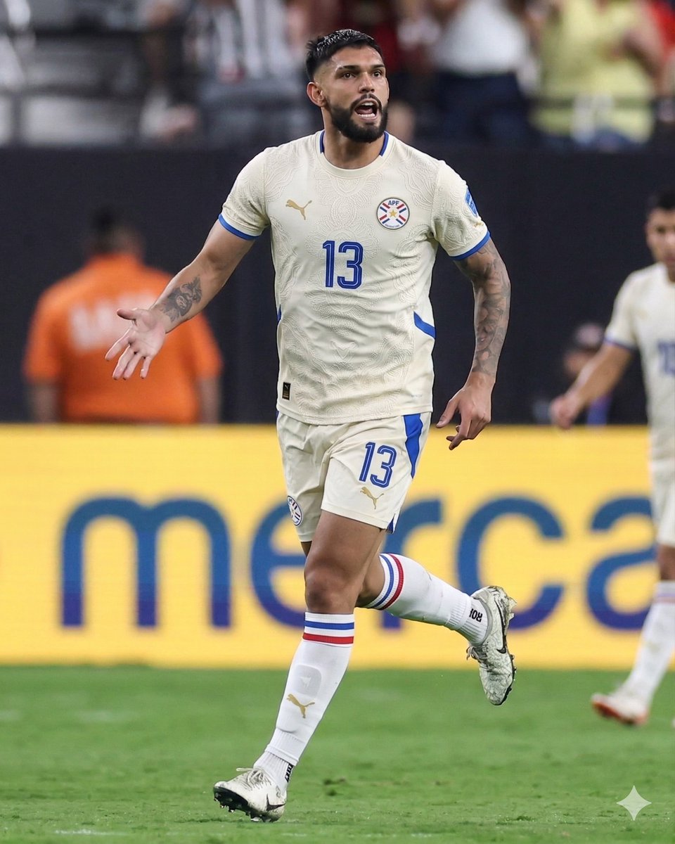 SonicCreepy26's tweet photo. Paraguay Fantasy Kit 2026 by @chesangio y con algunos detalles adicionales de mi parte para el Pes. Las imágenes de referencia de Diego y Omar fueron hechas por la IA de Gemini. #PES #Kit #Fantasykit #Paraguay https://t.co/DzwRUU42gO