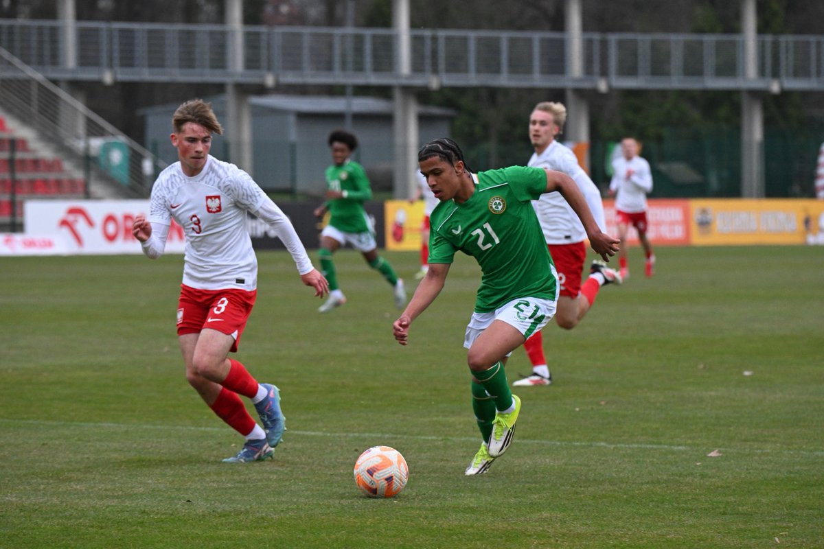IrelandFootball's tweet photo. Our MU17s come away with a brilliant 3-0 win over Poland! Cillian Murphy, Joe Byrne and Ryan Sheridan getting the goals ✊

👉 https://t.co/Jqvy0vx5TX

The squad will face Croatia on Saturday ☘️ https://t.co/APdx9sosbN