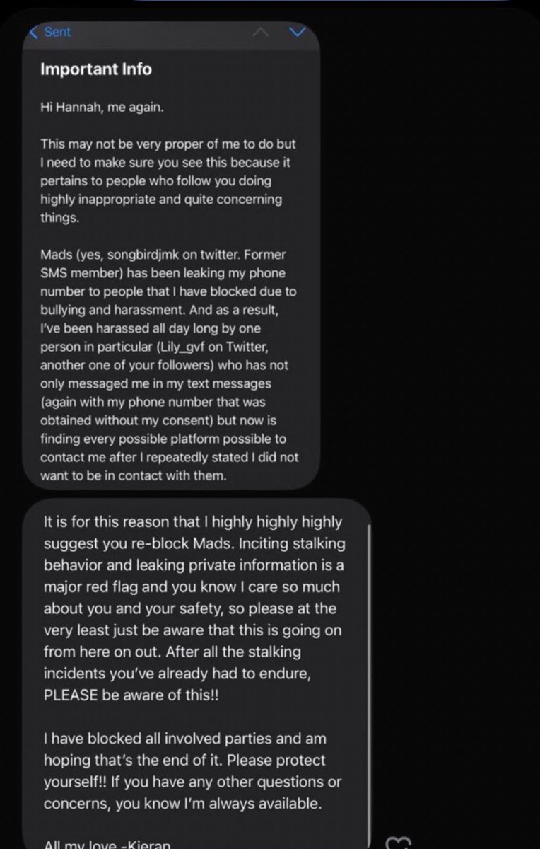 ɐuuɐ⊬💋🪩 tweet media