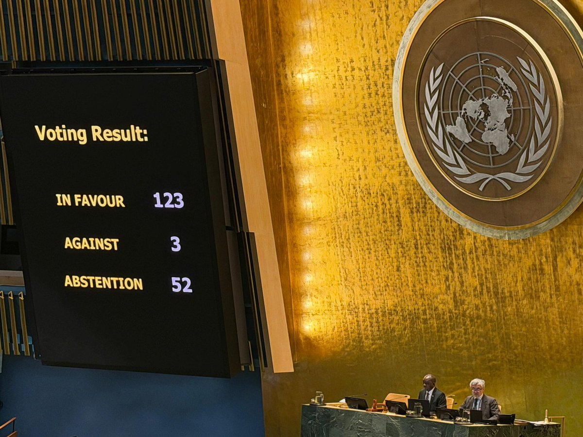 ghanaian_bell's tweet photo. “Let it be recorded that when history beckoned, we did what was right for the memory of the millions who suffered the indignity of slavery.” — H.E. John Dramani Mahama (President of the Republic of Ghana)
God Bless Ghana 🇬🇭
#MahamathePresident #Ghana #UNGeneralAssembly https://t.co/rZRehBYXBn
