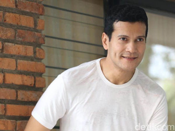 Sebastian tweet media