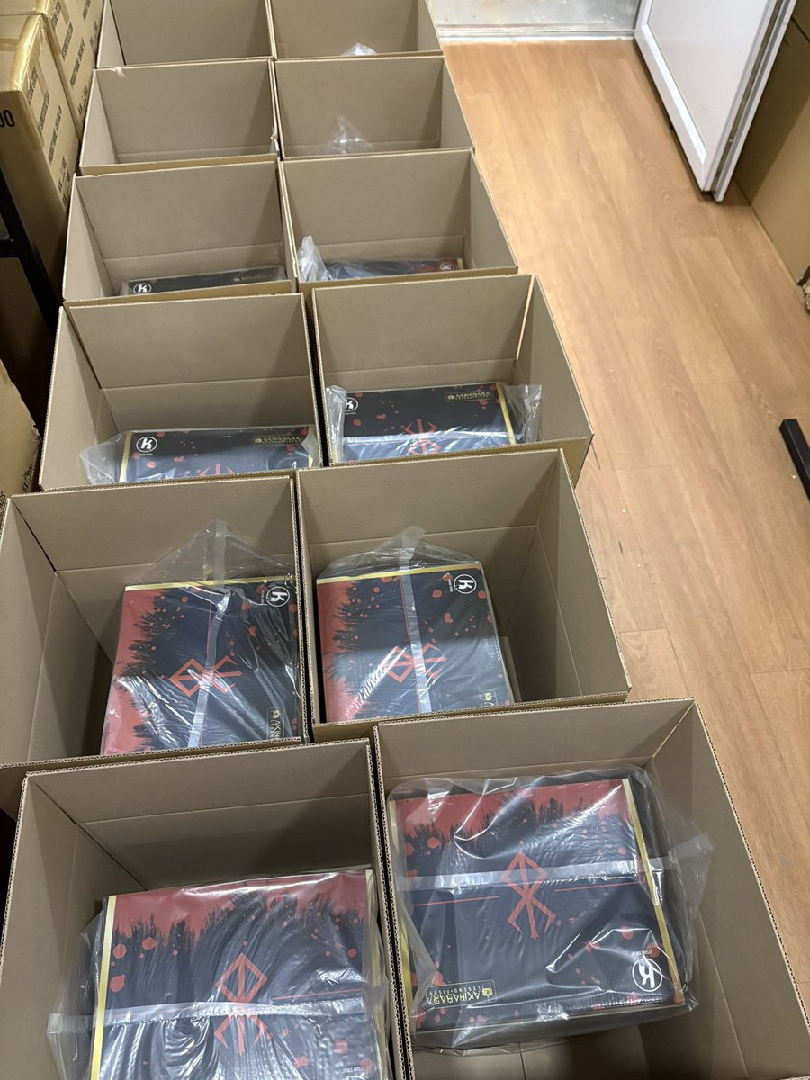 Kitsune Statue tweet media