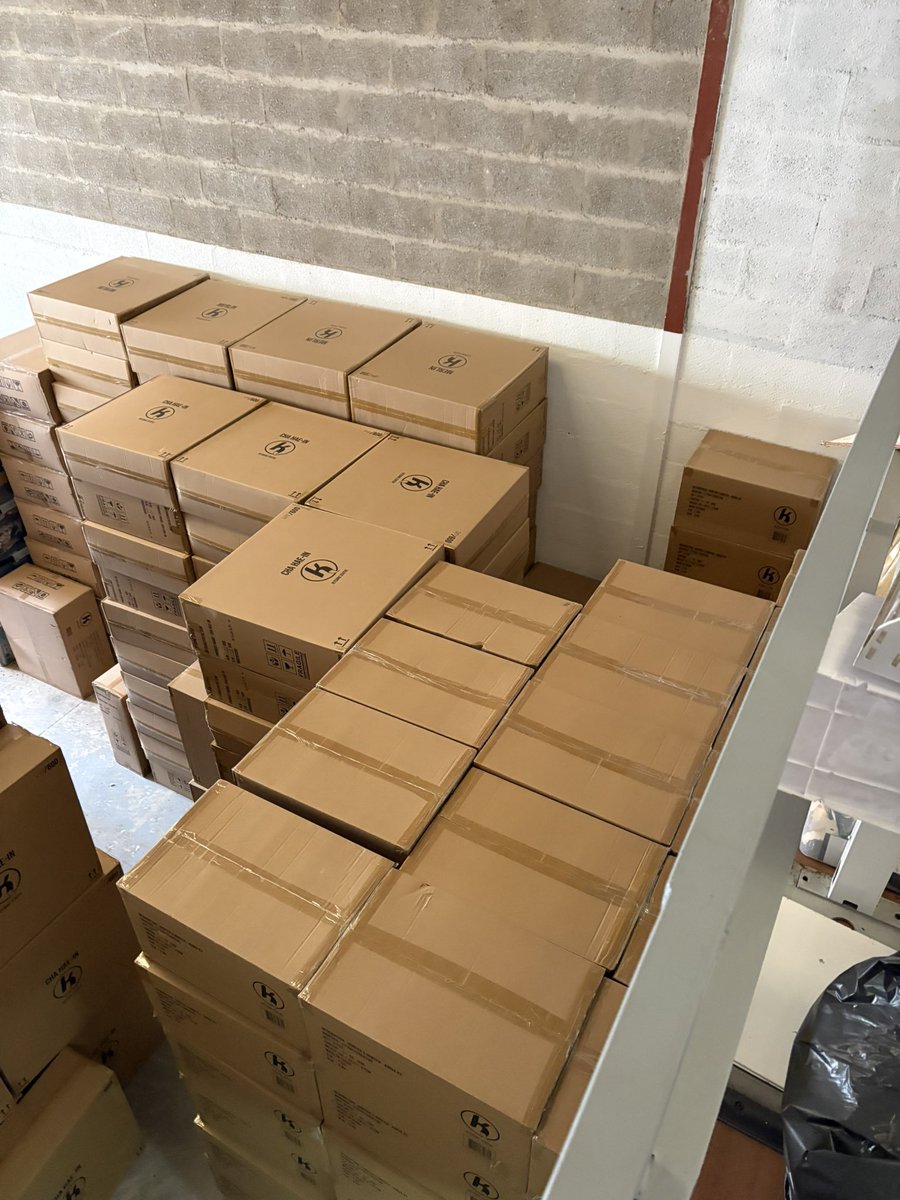 Kitsune Statue tweet media