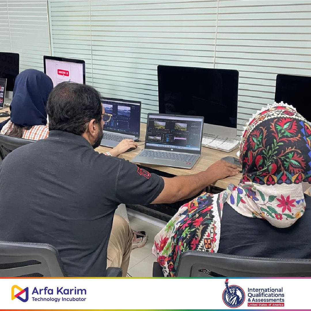ArfaKarim_Tech's tweet image. Graphic Designing Training at AKTI Rawalpindi Campus!

Apply Now: akti.com.pk/admissions
For Further Details: 0321-1119652 | 0321 1119651
 
#AKTI #GraphicDesign #DesignSkills #CreativeSkills #Rawalpindi